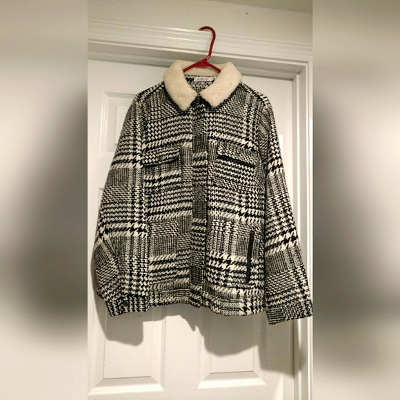 JustFab Jacket - Picture 1 of 7